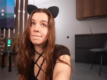 girl
        monika_youthfull cam image #6267728