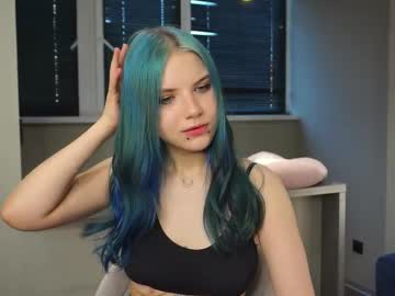 girl
        merciabawden cam image #6142840