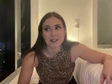 girl
        bambileee cam image #6891216