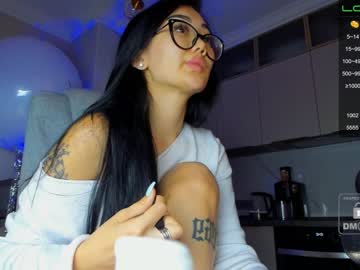 girl
        miyong_7 cam image #1121688