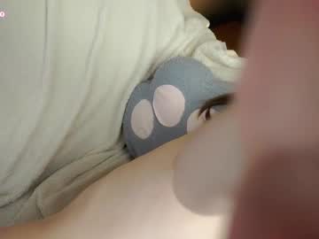 girl
        aislyfarran cam image #6400505