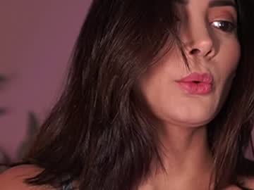 girl
        letiziafulkers1 cam image #2870189