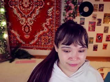 girl
        chery_lady22 cam image #6781372