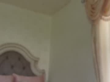girl
        littlegreekflower cam image #4031664