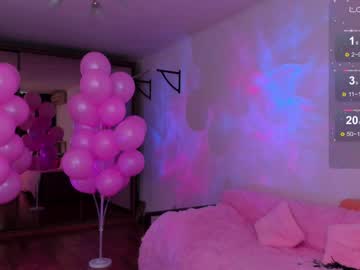 girl
        katy_ethereal cam image #4186738