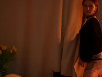 girl
        lizzy_blaze cam image #6326175