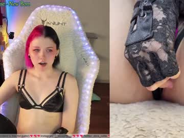girl
        _biscuitty cam image #867081