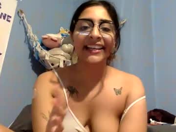 girl
        heavensbunny cam image #5703430