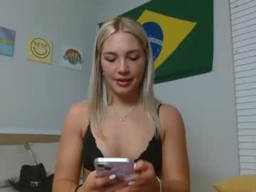 girl
        lovecayaxo cam image #2785988