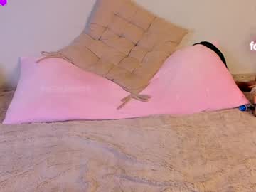 girl
        pussylovekate cam image #6761860