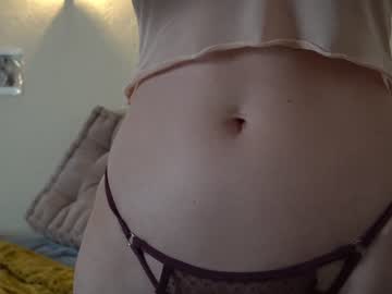 girl
        sistinehashands cam image #2688939