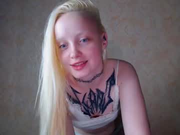 girl Nude Cam Girls Playing Games with rainy_moon