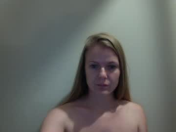 girl
        biigbb cam image #271224