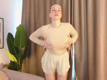 girl
        kylie_moss cam image #6099736
