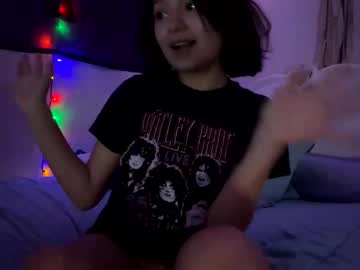 girl
        vcherrypi3 cam image #6206127