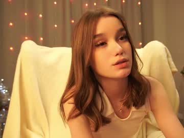 girl
        harrieteasley cam image #6014030