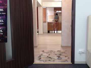 girl
        carmela_fox cam image #4547255