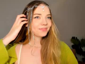 girl
        thisisamelia cam image #6260386