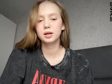 girl
        lizzy_cutie cam image #5375551