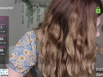 girl
        lottie_shine cam image #4127494