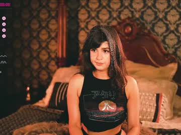 girl
        ingennui cam image #1873176