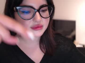 girl
        playnofuckinggames cam image #3615405