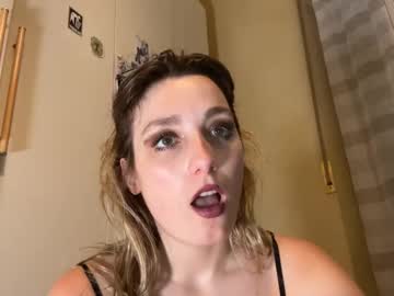 girl
        faseremx cam image #4681410