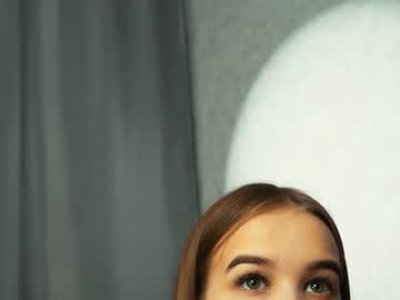 girl
        yeepshyy cam image #3990296
