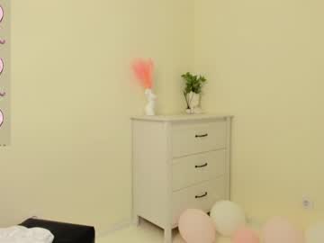 girl
        molly__meow cam image #3889034