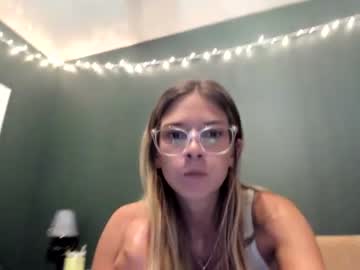 girl
        oliviahansleyy cam image #4178440