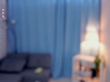 girl
        moiracutsforth cam image #3792952