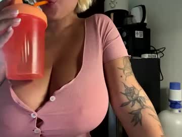 girl
        _morpho_ cam image #6171471
