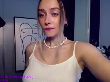 girl
        yvie_ cam image #5128669