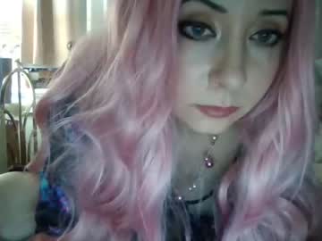 girl
        yourlittlepinkkink cam image #3190438