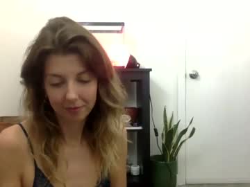 girl
        charliexxx0 cam image #387607