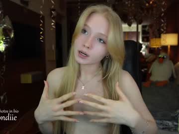 girl
        bestblondiiecb cam image #822507