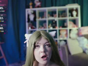 girl
        madnessalise cam image #5835572