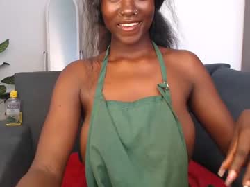 girl
        betty_fire_ cam image #2083427