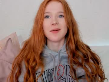 girl
        madeline_jackson cam image #2478327