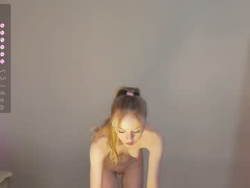 girl
        cute_shine_babe cam image #3627423