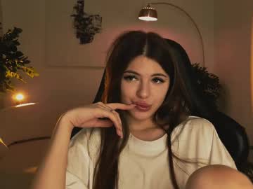 girl
        aryamirelle cam image #6570364