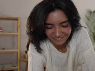 girl
        urcutelinda cam image #4600327