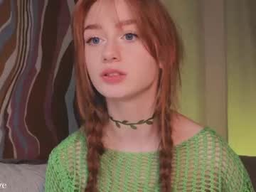 girl
        lizzy_blaze cam image #2972783