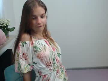 girl
        vivien_slender cam image #4152196