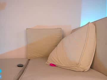 girl
        abiee__ cam image #2223512