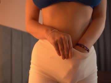 girl
        ammysky_ cam image #2974676
