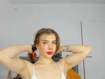 girl
        jenie_fire cam image #5188681