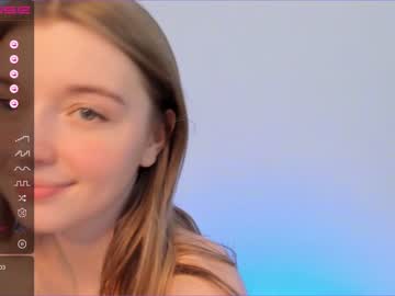 girl
        elizabeth__gray cam image #389440