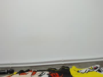 girl
        inocent_student18 cam image #3769730
