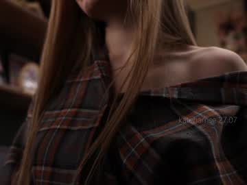 girl
        kateharrise cam image #4683501